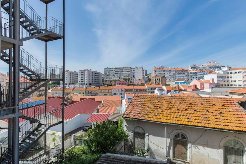 Typical Lisbon Apartment 2Bdr Exterior photo